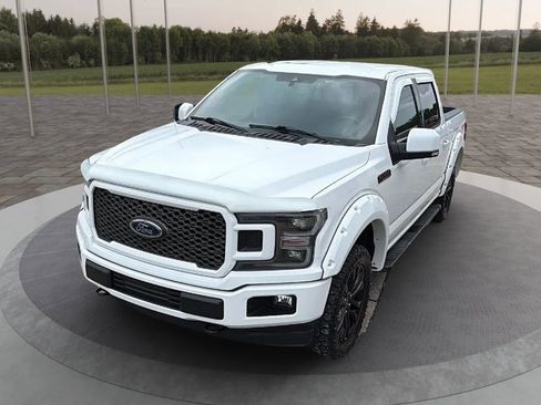 Used 2019 Ford F150 Lariat w/ Equipment Group 502A Luxury AWD/4WD image 10