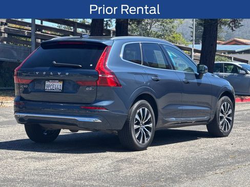 Used 2023 Volvo XC60 B5 Plus AWD/4WD image 4