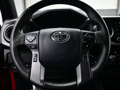Used 2023 Toyota Tacoma TRD Off-Road w/ Black Out Package (TMS) AWD/4WD image 23