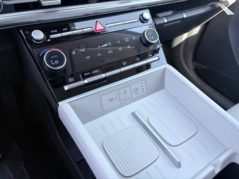 New 2026 Hyundai Santa Fe SEL FWD image 10