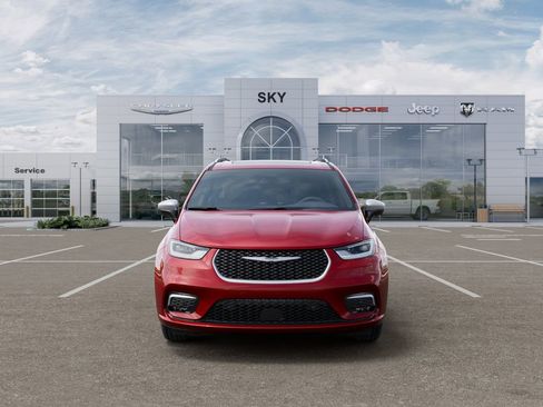 New 2026 Chrysler Pacifica Pinnacle AWD/4WD image 6