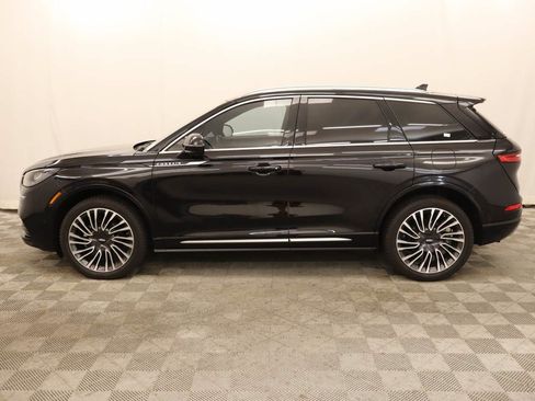 Used 2022 Lincoln Corsair Reserve w/ Equipment Group 201A AWD/4WD image 2