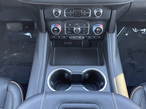 Used 2023 GMC Yukon AT4 w/ AT4 Premium Package image 38