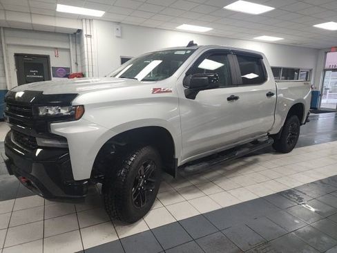 Used 2021 Chevrolet Silverado 1500 LT Trail Boss w/ Bed Protection Package AWD/4WD image 8
