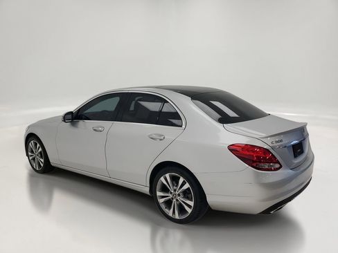 Used 2018 Mercedes-Benz C 300 image 3