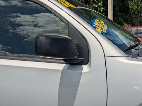 Used 2018 Nissan Frontier S RWD image 11