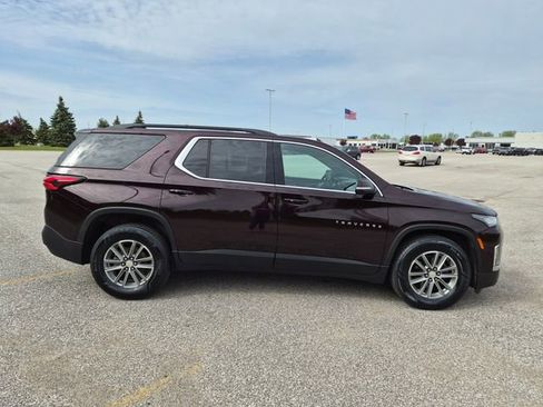 Used 2023 Chevrolet Traverse LT w/ LPO, Floor Liner Package AWD/4WD image 4