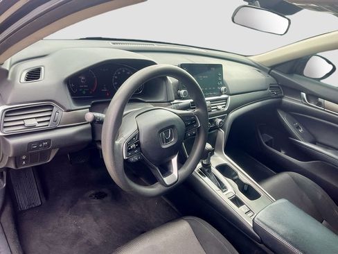 Used 2018 Honda Accord LX image 9