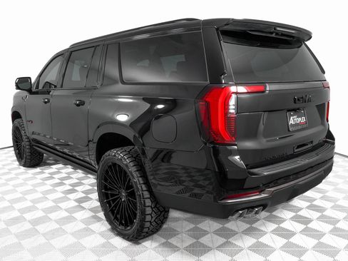 Used 2026 GMC Yukon XL AT4 Ultimate image 7