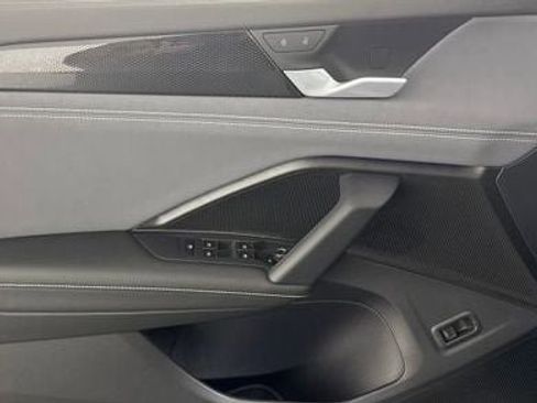 New 2026 Volkswagen Tiguan SE R-Line image 17