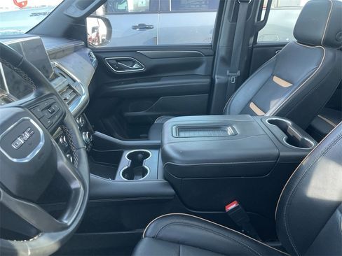 Used 2021 GMC Yukon AT4 w/ AT4 Premium Plus Package image 4