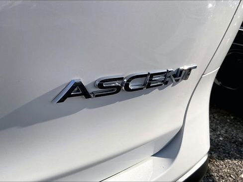 Used 2023 Subaru Ascent Premium w/ Convenience Package image 8