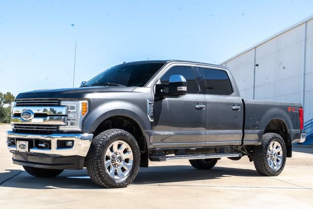 Used 2017 Ford F250 Lariat w/ Lariat Ultimate Package AWD/4WD image 6