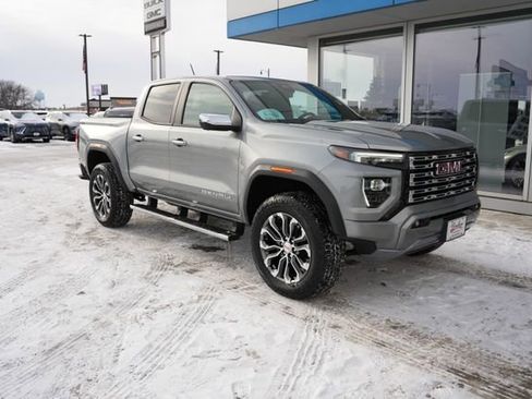 Used 2023 GMC Canyon Denali image 23