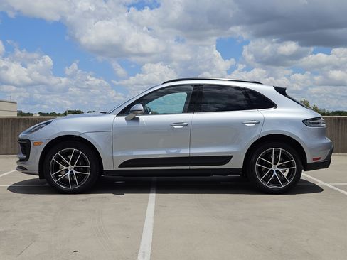 Certified 2026 Porsche Macan AWD/4WD image 2