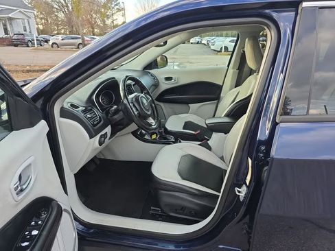 Used 2020 Jeep Compass Limited image 2