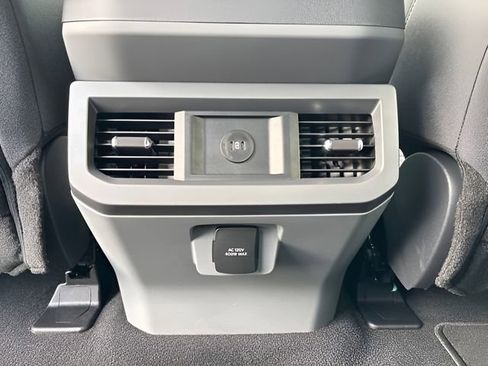 Used 2025 Ford F250 XLT w/ 360-Degree Camera Package image 52