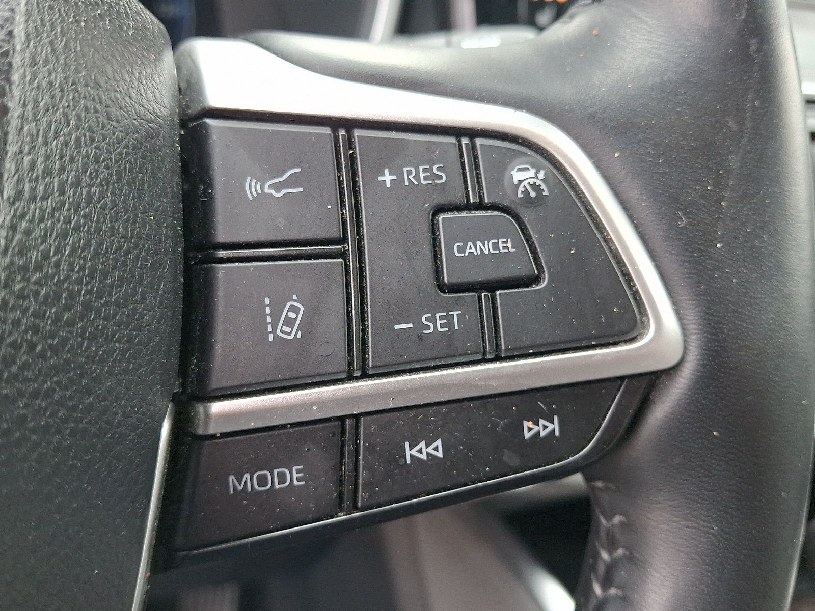 Used 2023 Toyota Highlander Limited AWD/4WD image 22