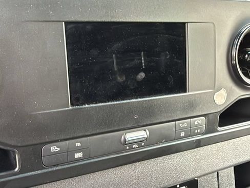 Used 2023 Mercedes-Benz Sprinter 2500 image 13