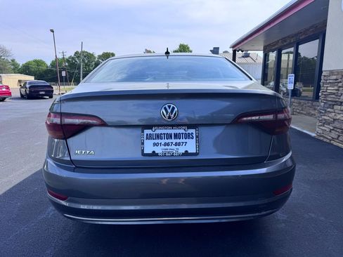 Used 2019 Volkswagen Jetta SE FWD image 4
