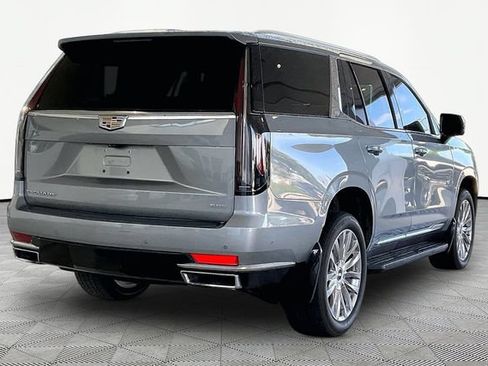 Used 2023 Cadillac Escalade Premium Luxury AWD/4WD image 5
