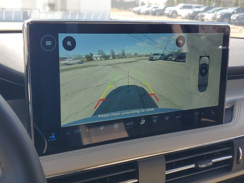 Certified 2025 Lincoln Corsair AWD w/ Equipment Group 101A image 17