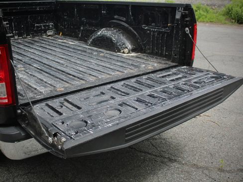Used 2017 Ford F150 XL w/ Equipment Group 101A Mid RWD image 41