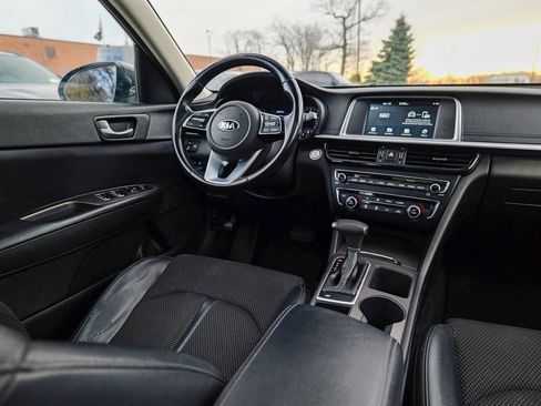 Used 2019 Kia Optima S w/ S Panoramic Sunroof Package image 41
