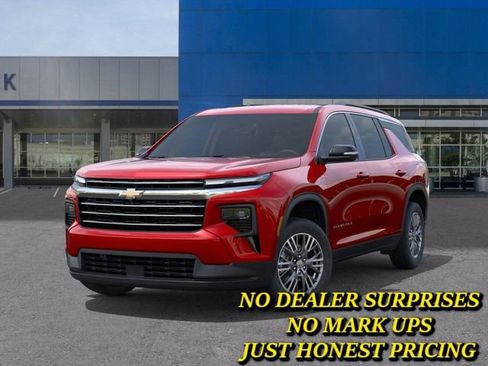 New 2026 Chevrolet Traverse LT w/ Driver Confidence Package FWD image 6