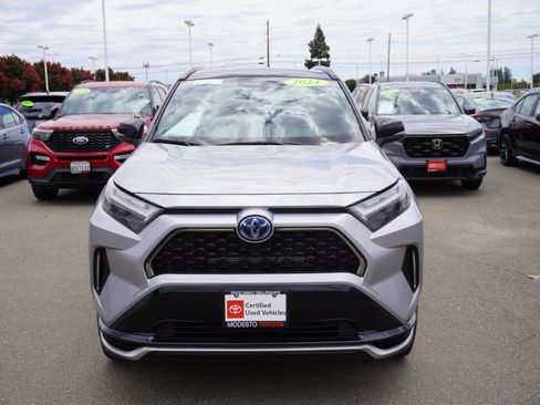 Used 2024 Toyota RAV4 XSE w/ Weather Package AWD/4WD image 8