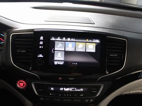 Used 2022 Honda Pilot Touring image 34