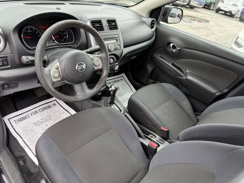 Used 2013 Nissan Versa SV w/ Convenience Pkg FWD image 12