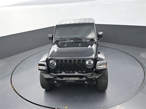 Used 2023 Jeep Gladiator Sport image 10