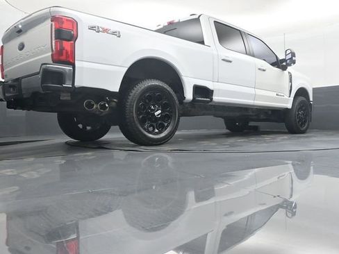 Used 2024 Ford F250 Lariat AWD/4WD image 35
