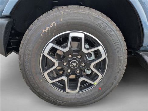 New 2025 Ford Bronco Outer Banks image 25