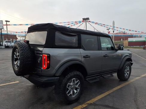 Used 2024 Ford Bronco Badlands image 15