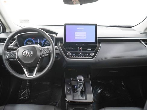Used 2026 Toyota Corolla Cross XLE w/ Convenience Package AWD/4WD image 16