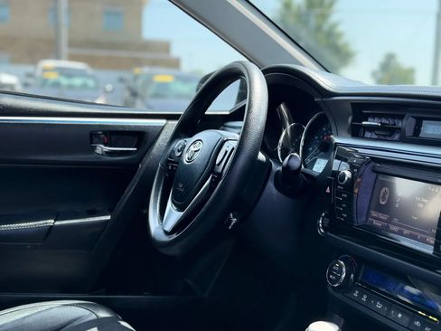 Used 2015 Toyota Corolla LE Premium FWD image 24