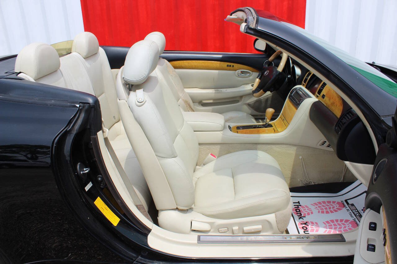 Used 2002 Lexus SC 430 Convertible RWD image 18