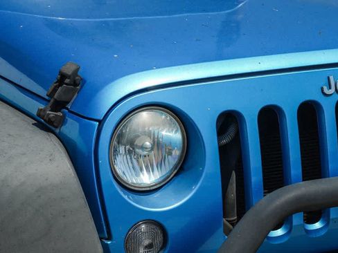 Used 2010 Jeep Wrangler Unlimited Sport AWD/4WD image 4