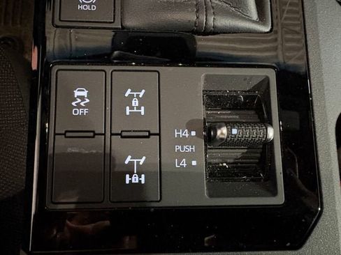 Used 2025 Toyota Land Cruiser 1958 image 15