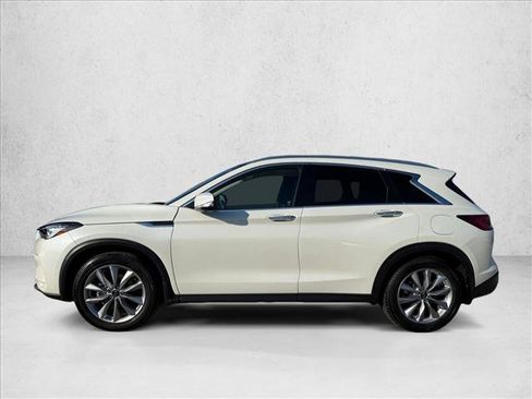 Used 2022 INFINITI QX50 Essential image 9