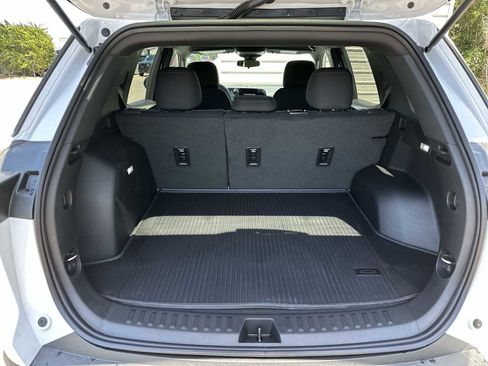 New 2026 Chevrolet Equinox LT w/ LPO, Floor Liner Package FWD image 25