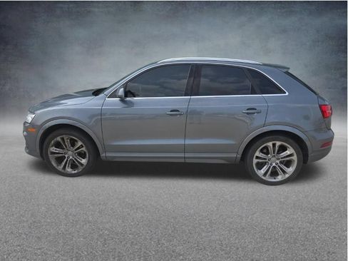 Used 2017 Audi Q3 2.0T Premium Plus w/ Premium Plus Package FWD image 6