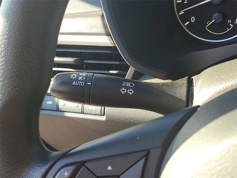 Used 2024 Nissan Altima 2.5 SV image 15