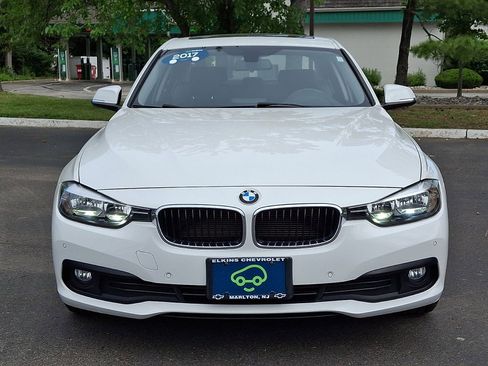 Used 2017 BMW 320i xDrive Sedan AWD/4WD image 29