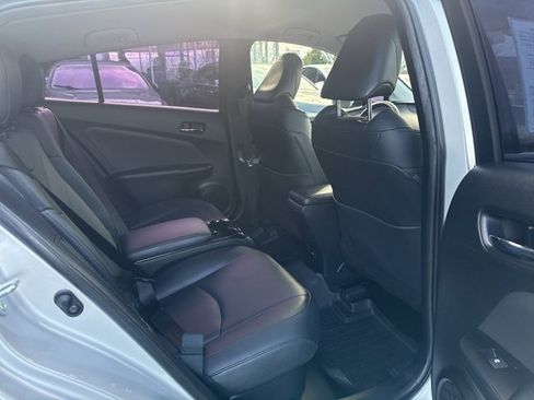 Used 2017 Toyota Prius Prime Advanced image 26