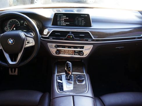 Used 2016 BMW 750i xDrive 750i xDrive Sedan 4D image 24