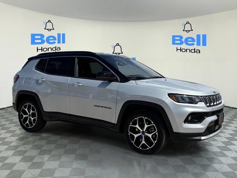Used 2025 Jeep Compass Limited AWD/4WD image 6