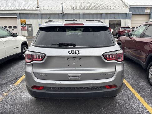 Used 2018 Jeep Compass Sport w/ Tech Group image 4